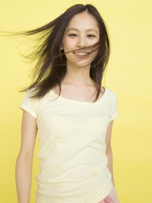 2025年最新！ポケット付きtシャツの選び方とコーデ術完全ガイド