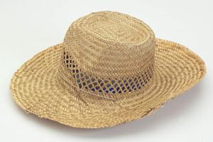 2025年最新版：ジップパーカーの選び方とコーデ術で差がつく最強ガイド